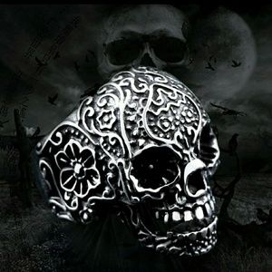 New skull ring collection silver color size 8(u.s)